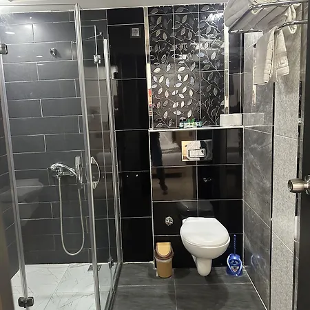Beyondiest Hotel 3*