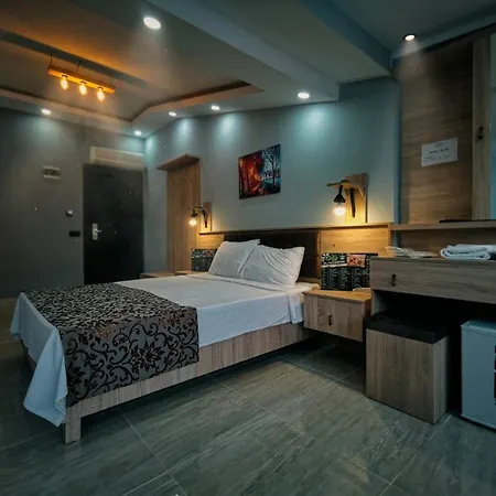 Beyondiest Hotel 3*