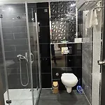 Beyondiest Hotel 3*