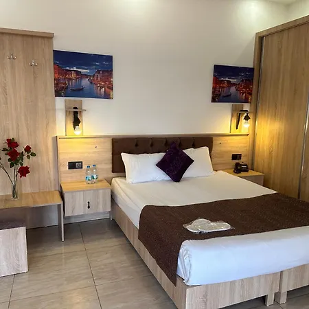 Отель Beyondiest 3*