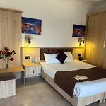 Hotel Beyondiest 3*