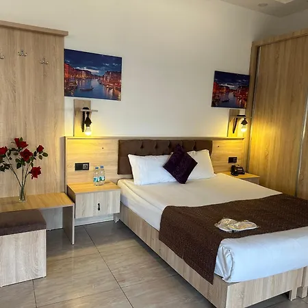 Hotel Beyondiest 3*